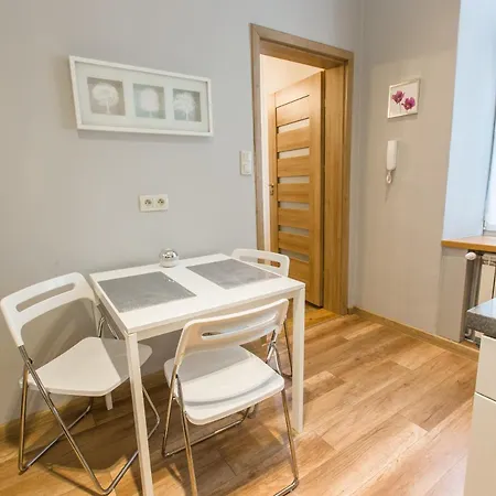 Ar Apartment *