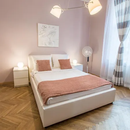 Ar Apartment *