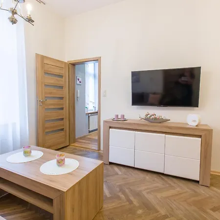 Apartment Ar *